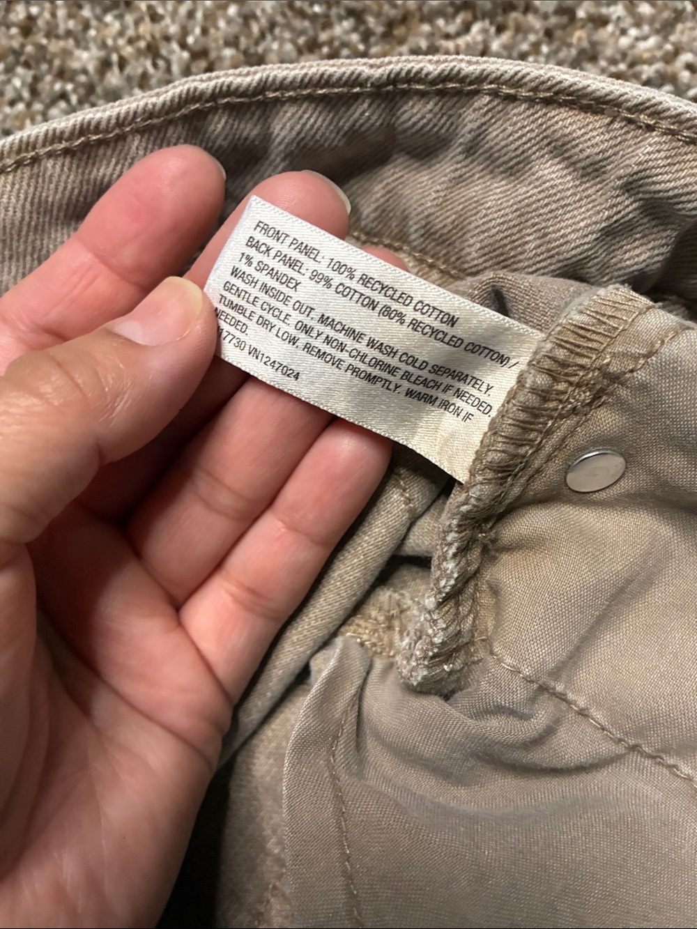 Distressed Jeans - Picture 7 of 10